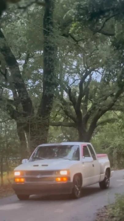 1998 Chevrolet C/K 4th Gen - Image 2 of 2