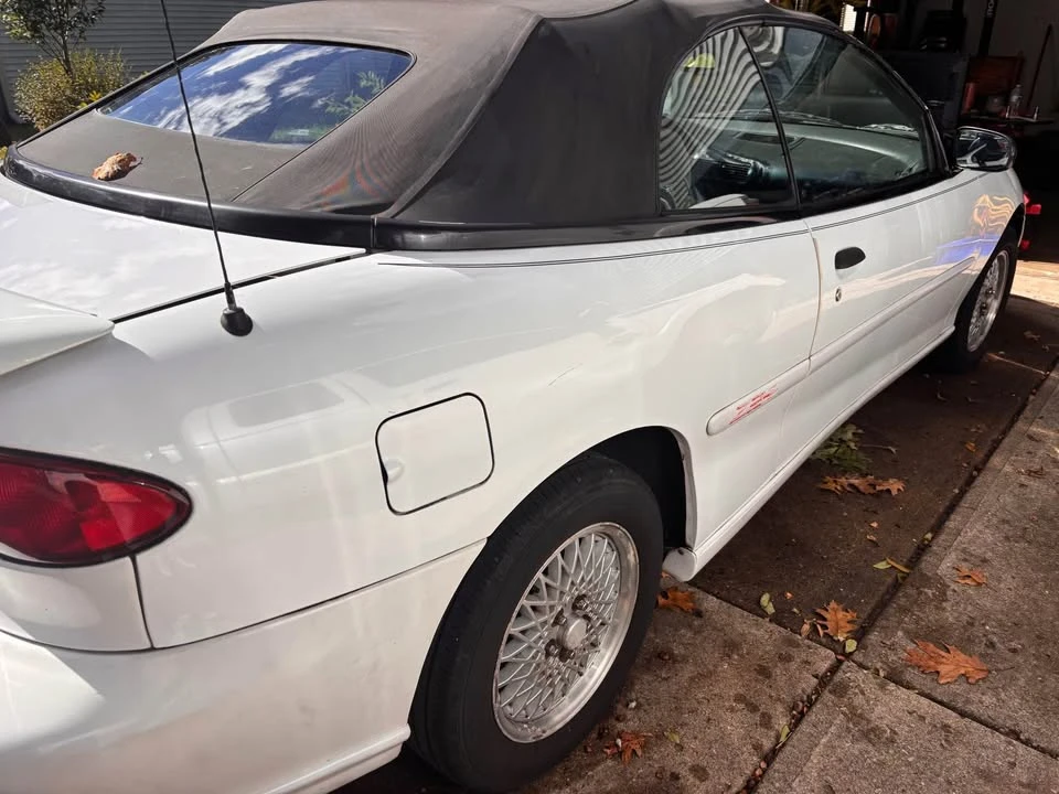 1998 Chevrolet Cavalier - Image 2 of 6