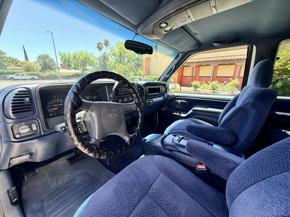 1998 Chevrolet C/K 4th Gen - Image 6 of 17