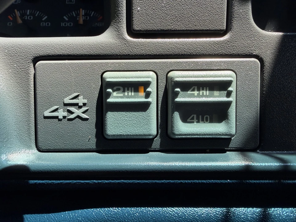 1998 Chevrolet C/K 4th Gen - Image 11 of 17