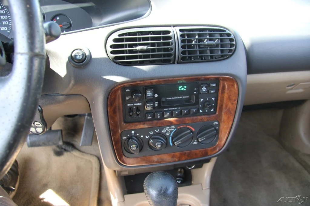 1998 Chrysler Sebring - Image 17 of 21