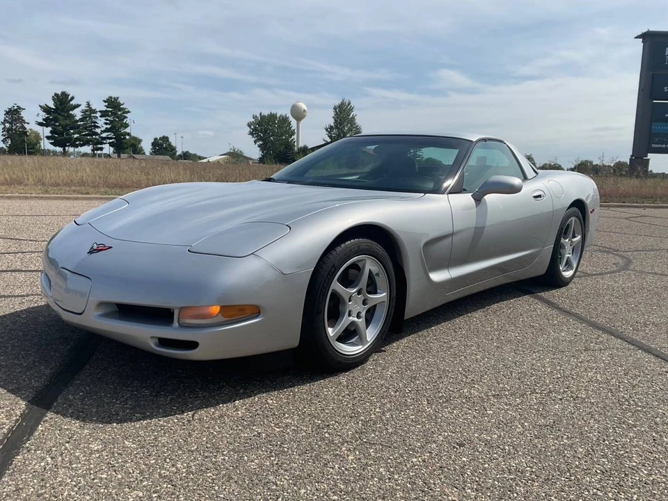 1998 Chevrolet Corvette C5 - Image 2 of 14