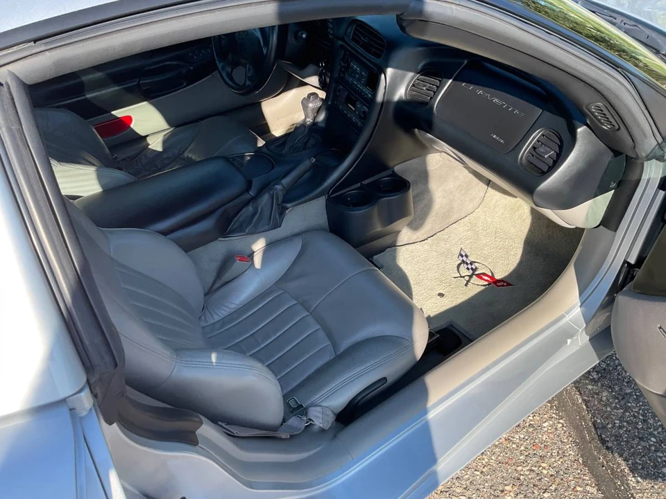 1998 Chevrolet Corvette C5 - Image 3 of 11