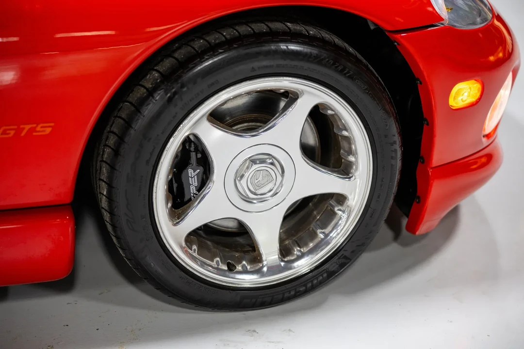 1998 Dodge Viper GTS 2nd Gen - Image 21 of 31