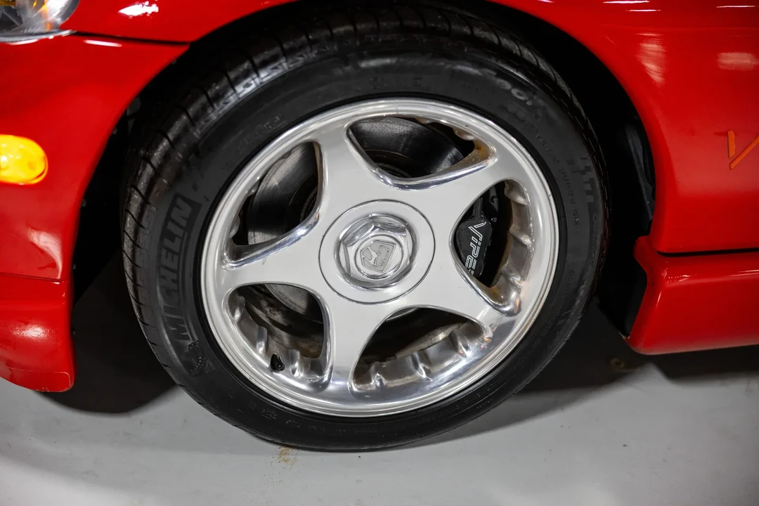1998 Dodge Viper GTS 2nd Gen - Image 9 of 31