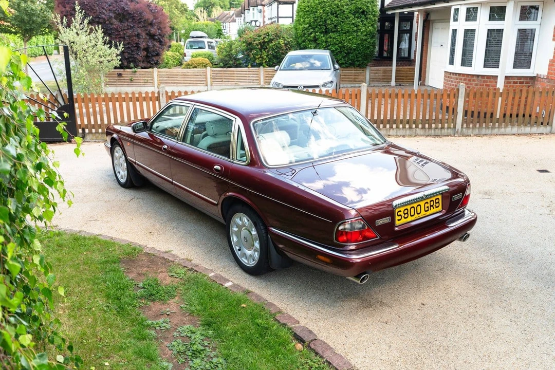 1998 Daimler - Image 18 of 30