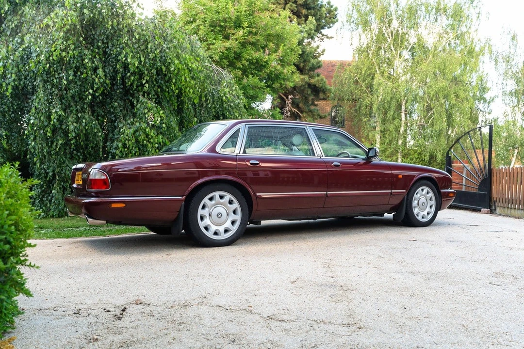 1998 Daimler - Image 23 of 30