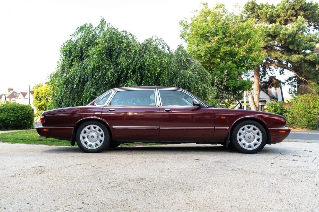 1998 Daimler - Image 25 of 30