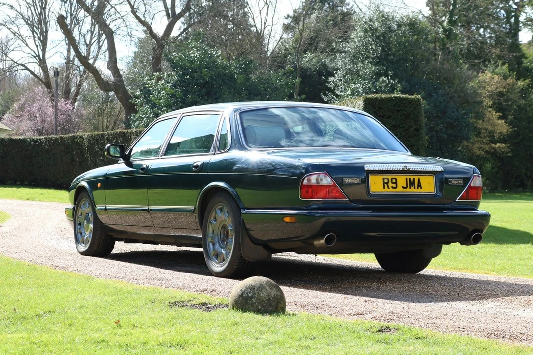 1998 Daimler - Image 11 of 30