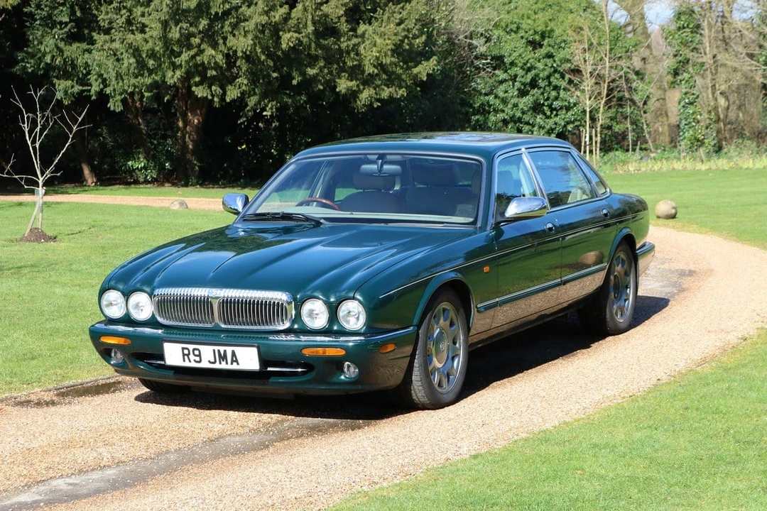 1998 Daimler - Image 6 of 30