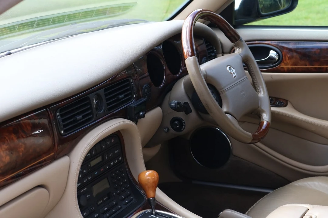 1998 Daimler - Image 22 of 30