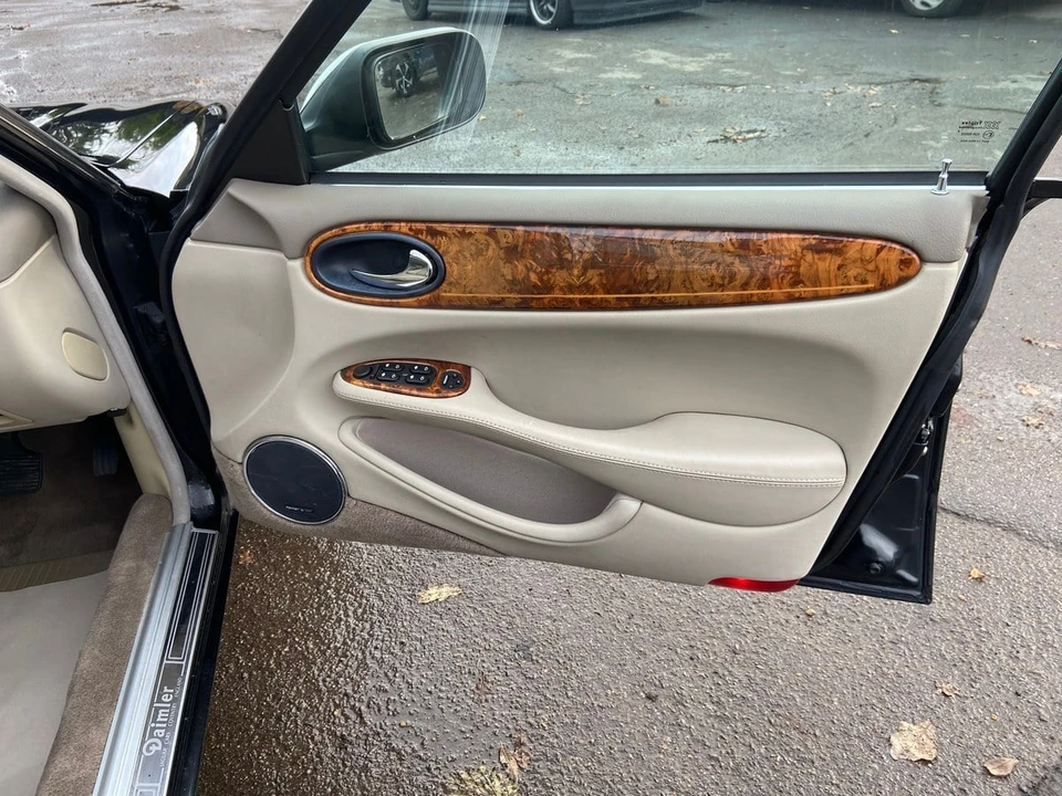 1998 Daimler - Image 29 of 30