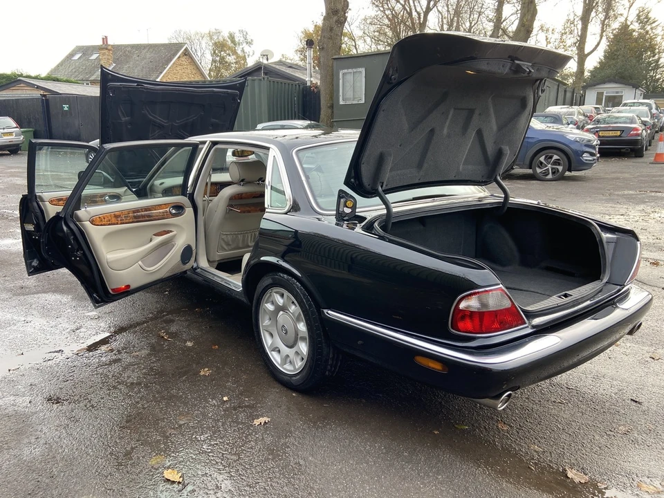 1998 Daimler - Image 21 of 30