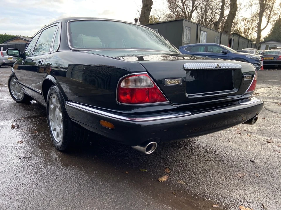 1998 Daimler - Image 14 of 30