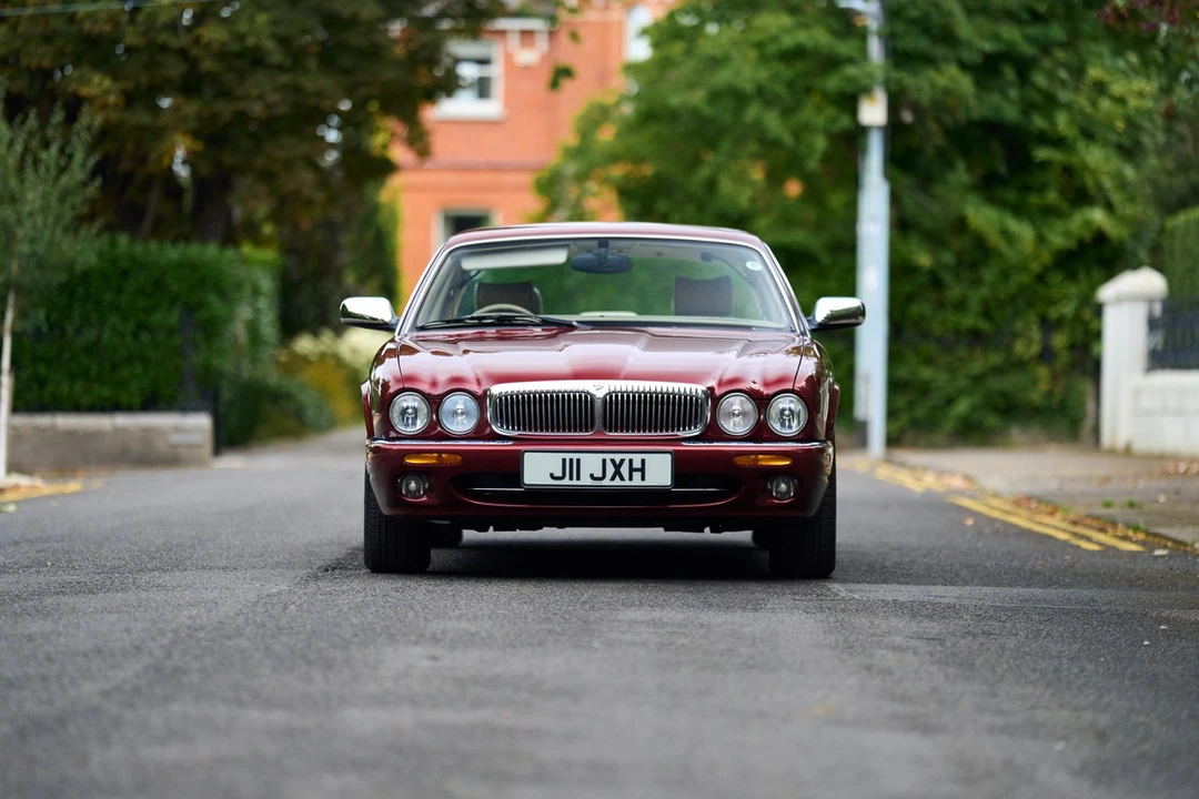 1998 Daimler - Image 17 of 30