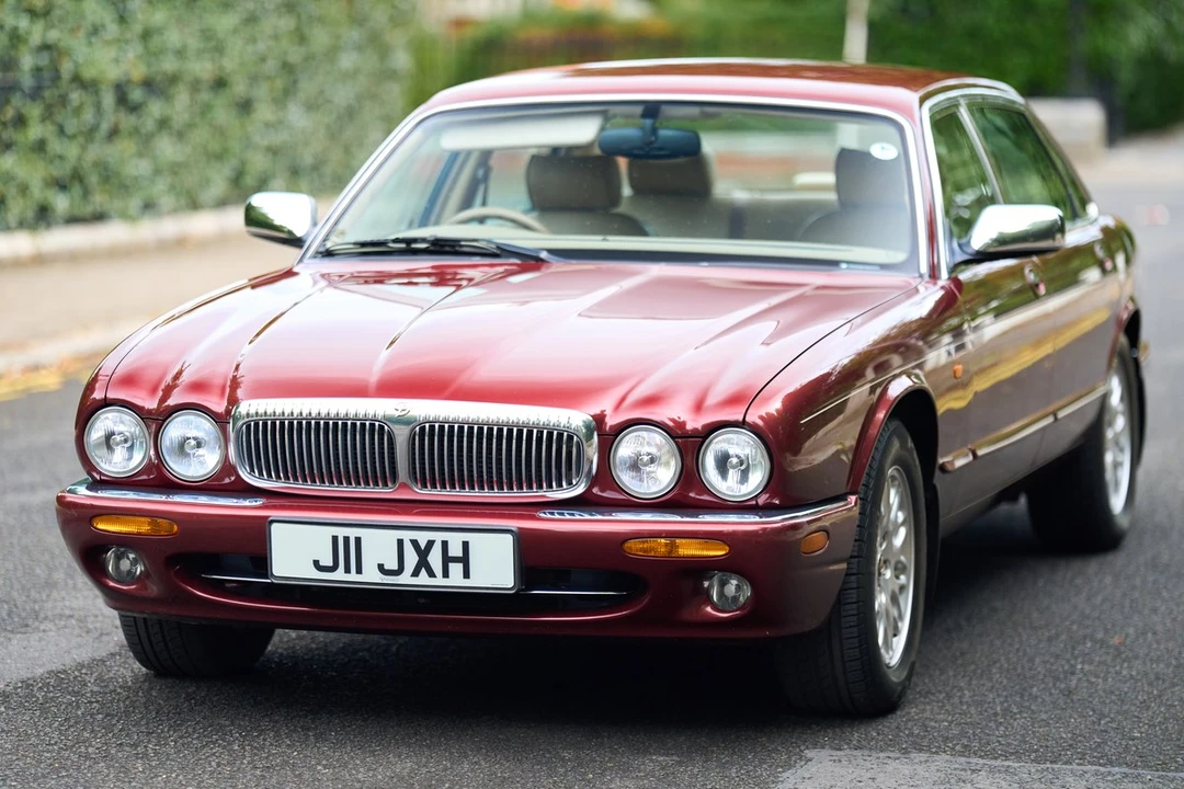 1998 Daimler - Image 15 of 30