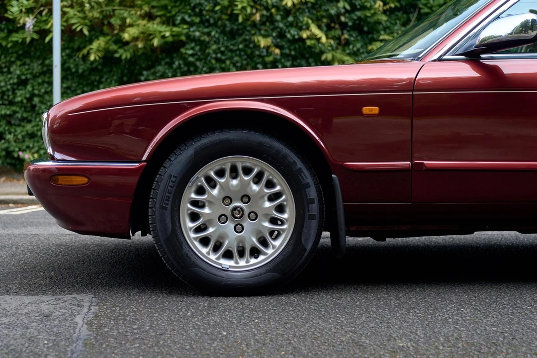 1998 Daimler - Image 24 of 30