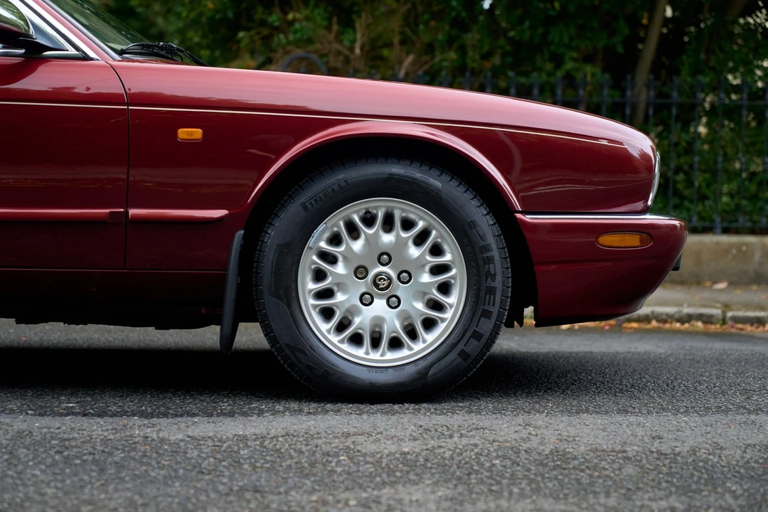 1998 Daimler - Image 29 of 30