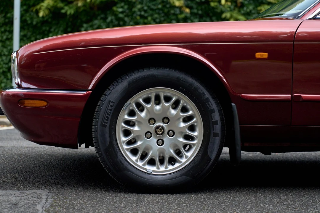 1998 Daimler - Image 23 of 30
