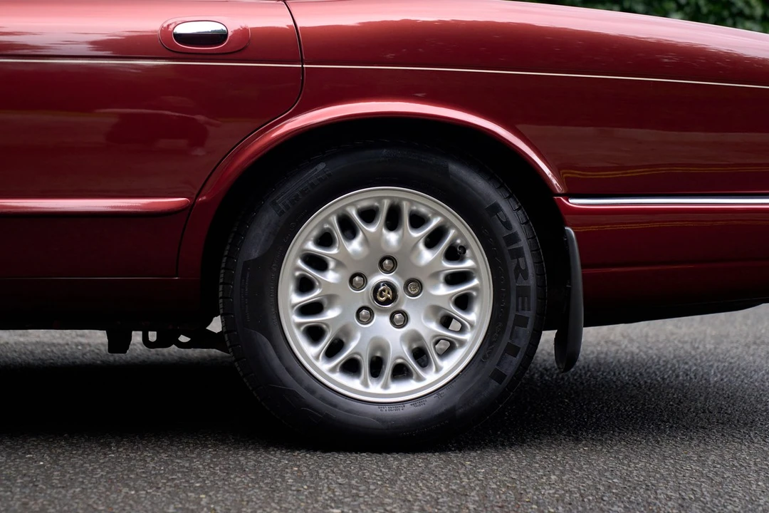 1998 Daimler - Image 25 of 30
