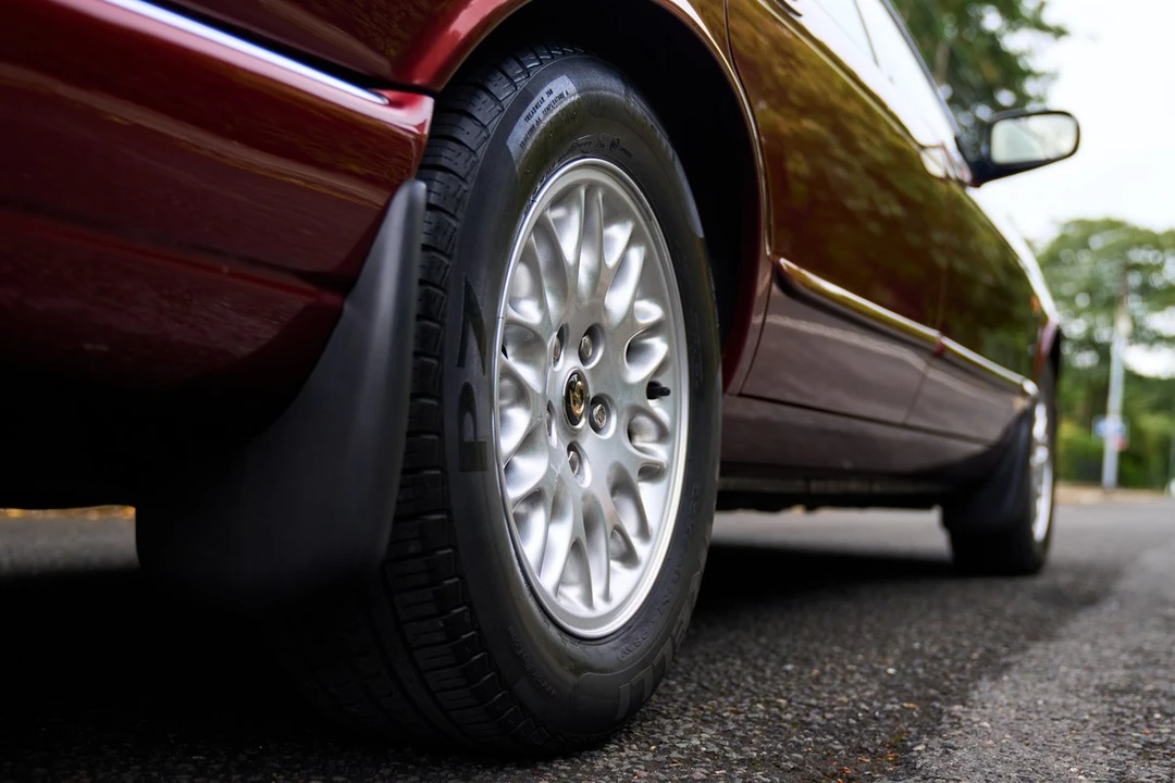 1998 Daimler - Image 30 of 30