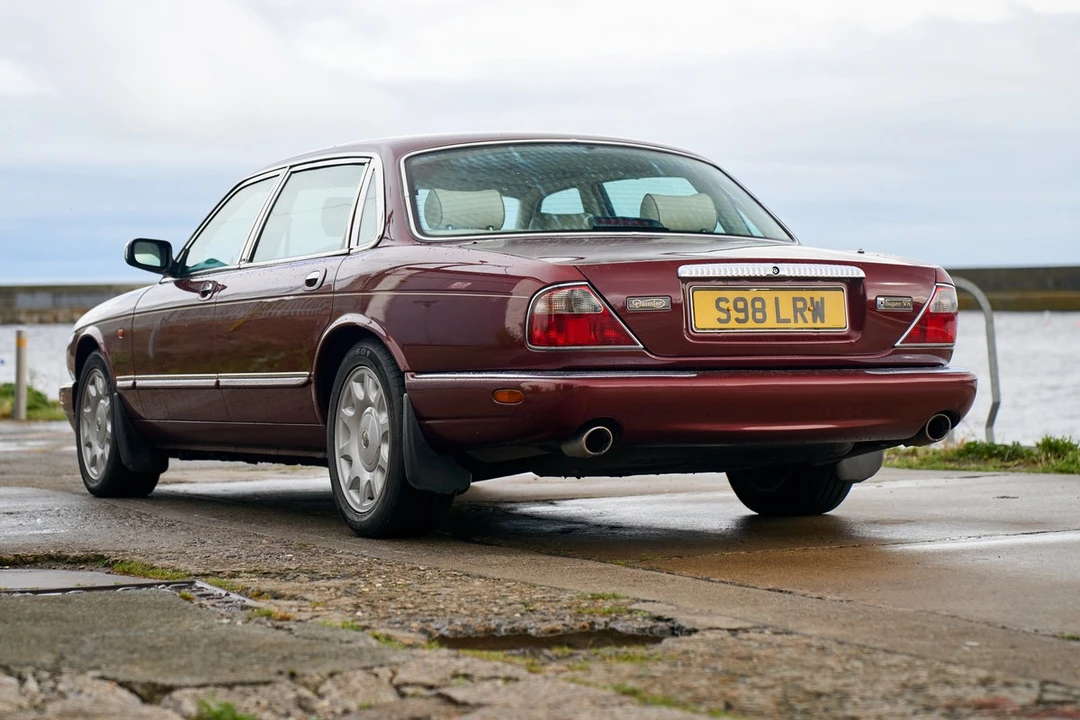 1998 Daimler - Image 12 of 30