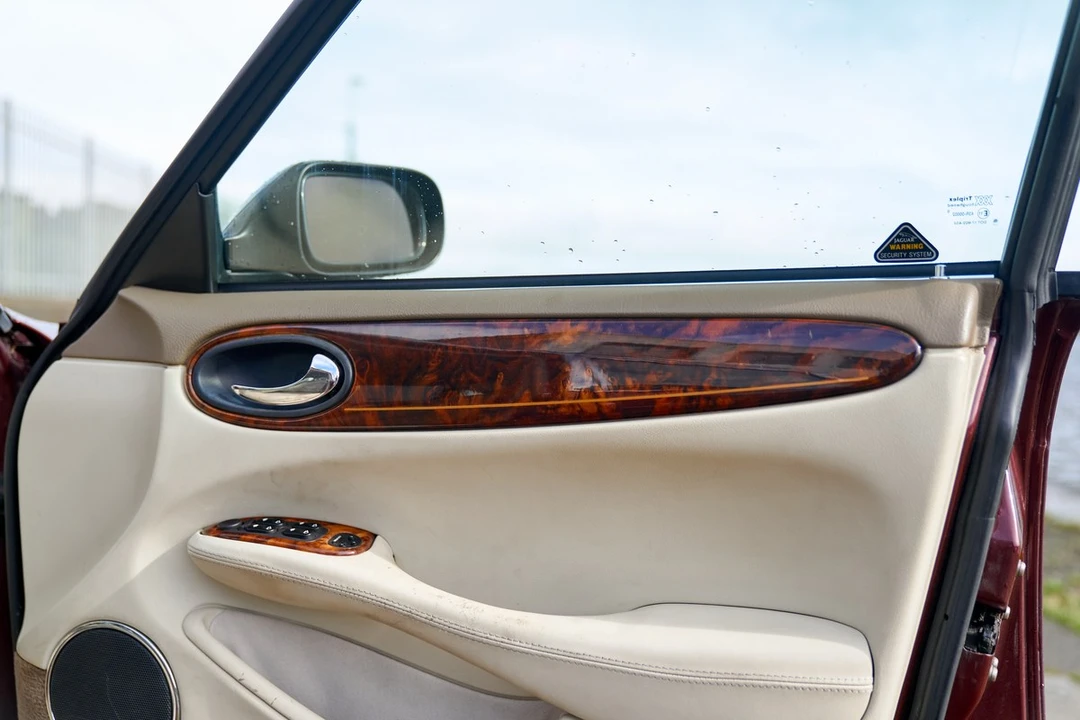 1998 Daimler - Image 27 of 30