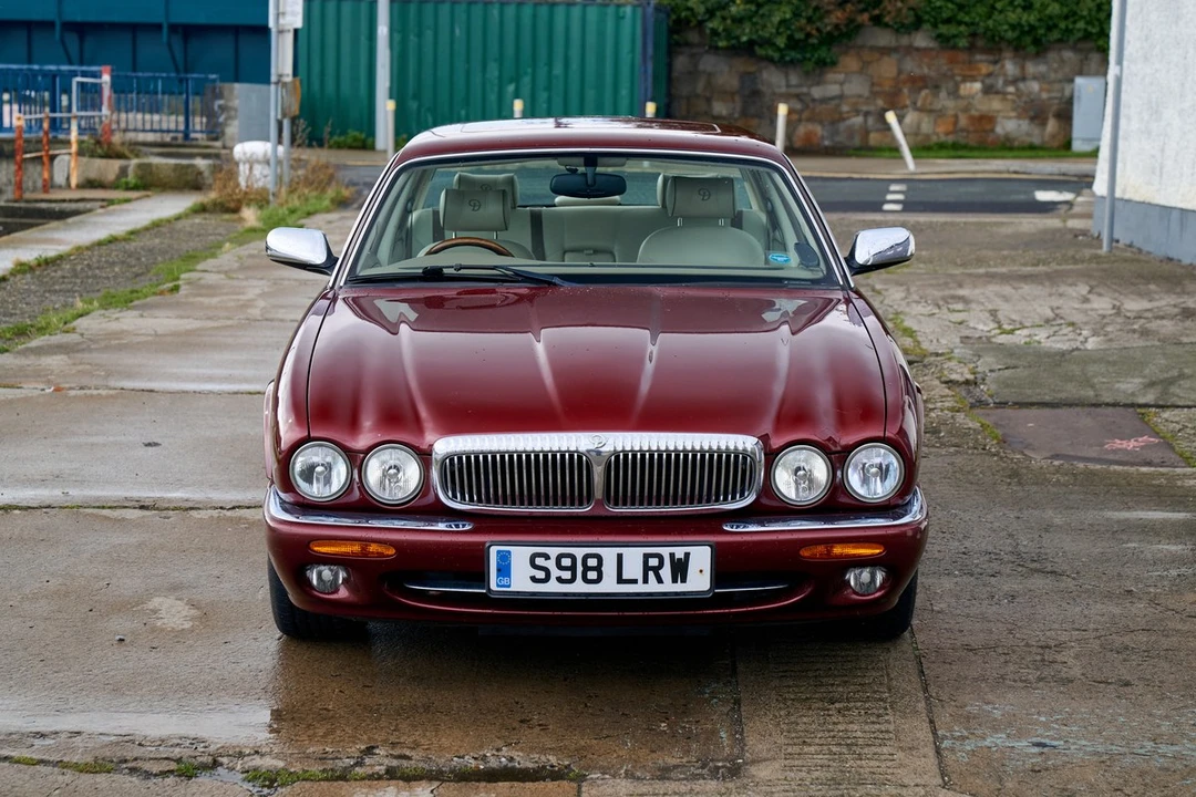 1998 Daimler - Image 14 of 30