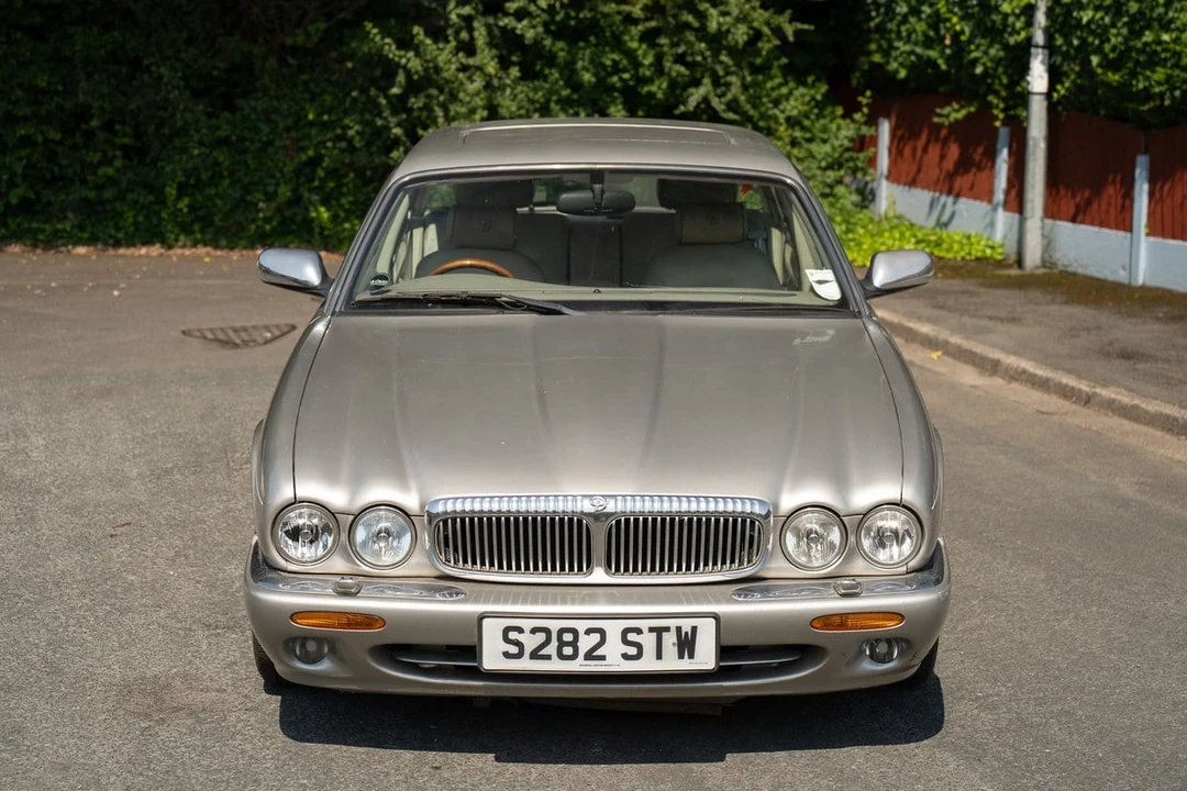 1998 Daimler - Image 5 of 30