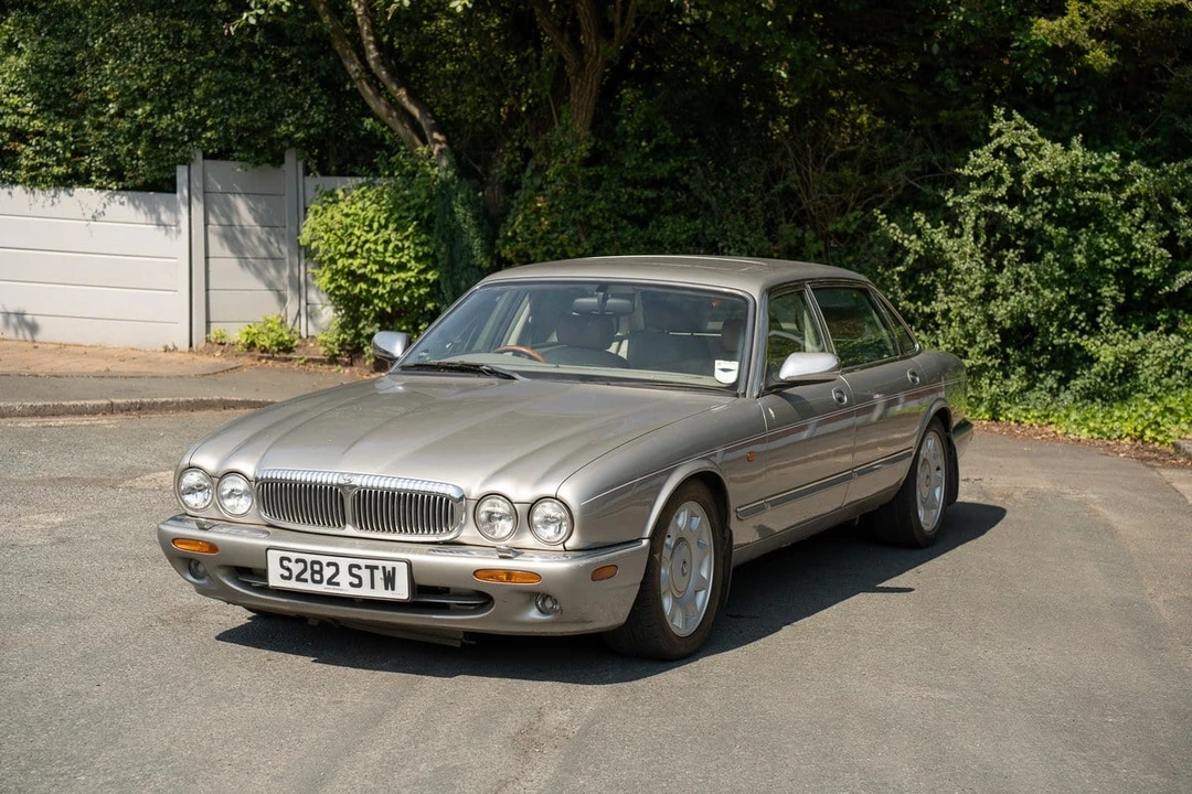1998 Daimler - Image 6 of 30
