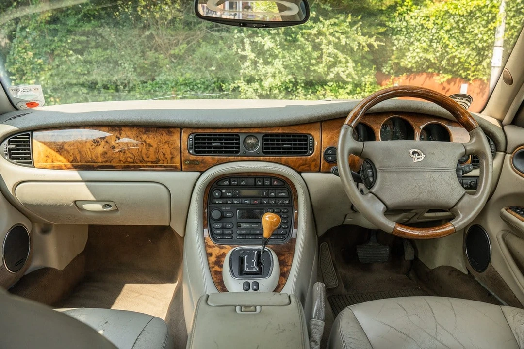 1998 Daimler - Image 20 of 30