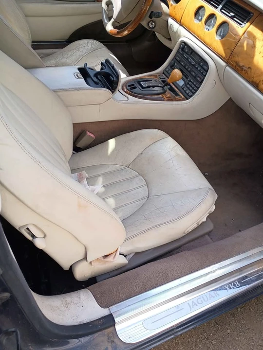 1998 Jaguar X100 XK8 - Image 6 of 10