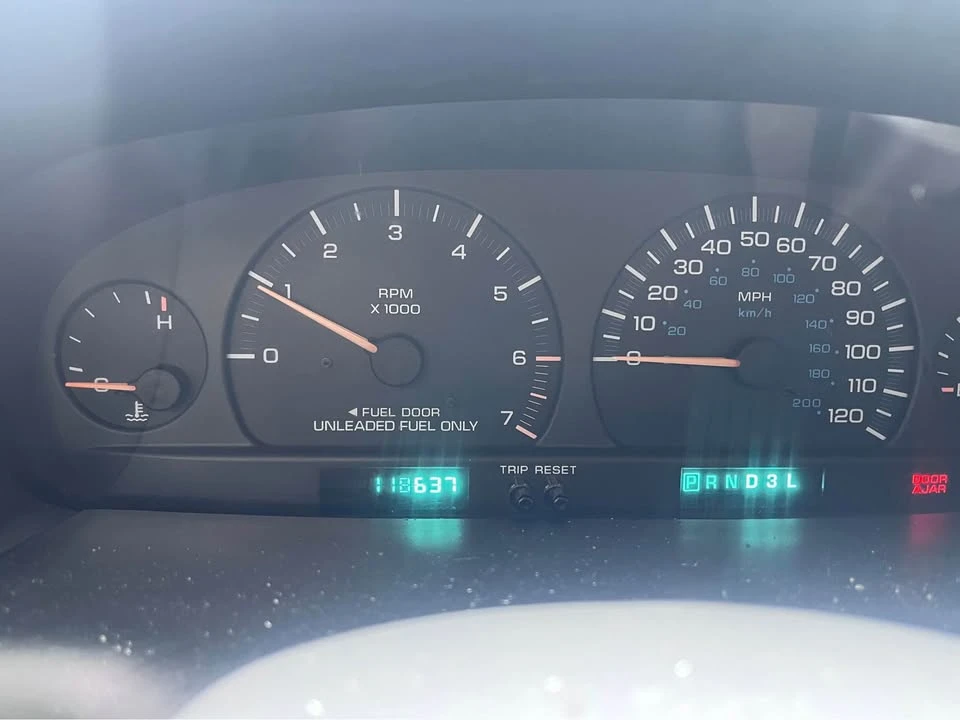 1998 Dodge Caravan - Image 5 of 10