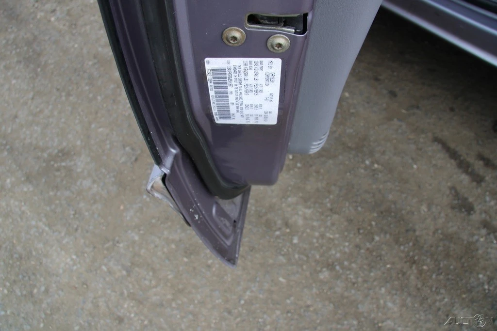 1998 Dodge Caravan - Image 12 of 21