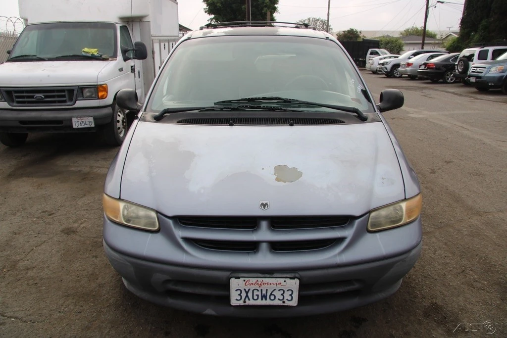 1998 Dodge Caravan - Image 11 of 21