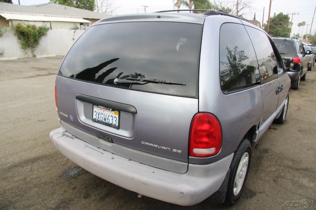 1998 Dodge Caravan - Image 7 of 21