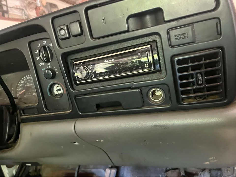 1998 Dodge Ram 2nd Gen - Image 14 of 18