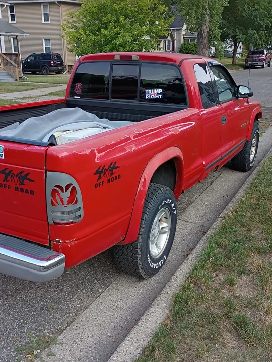 1998 Dodge Dakota 2nd Gen - Image 4 of 9