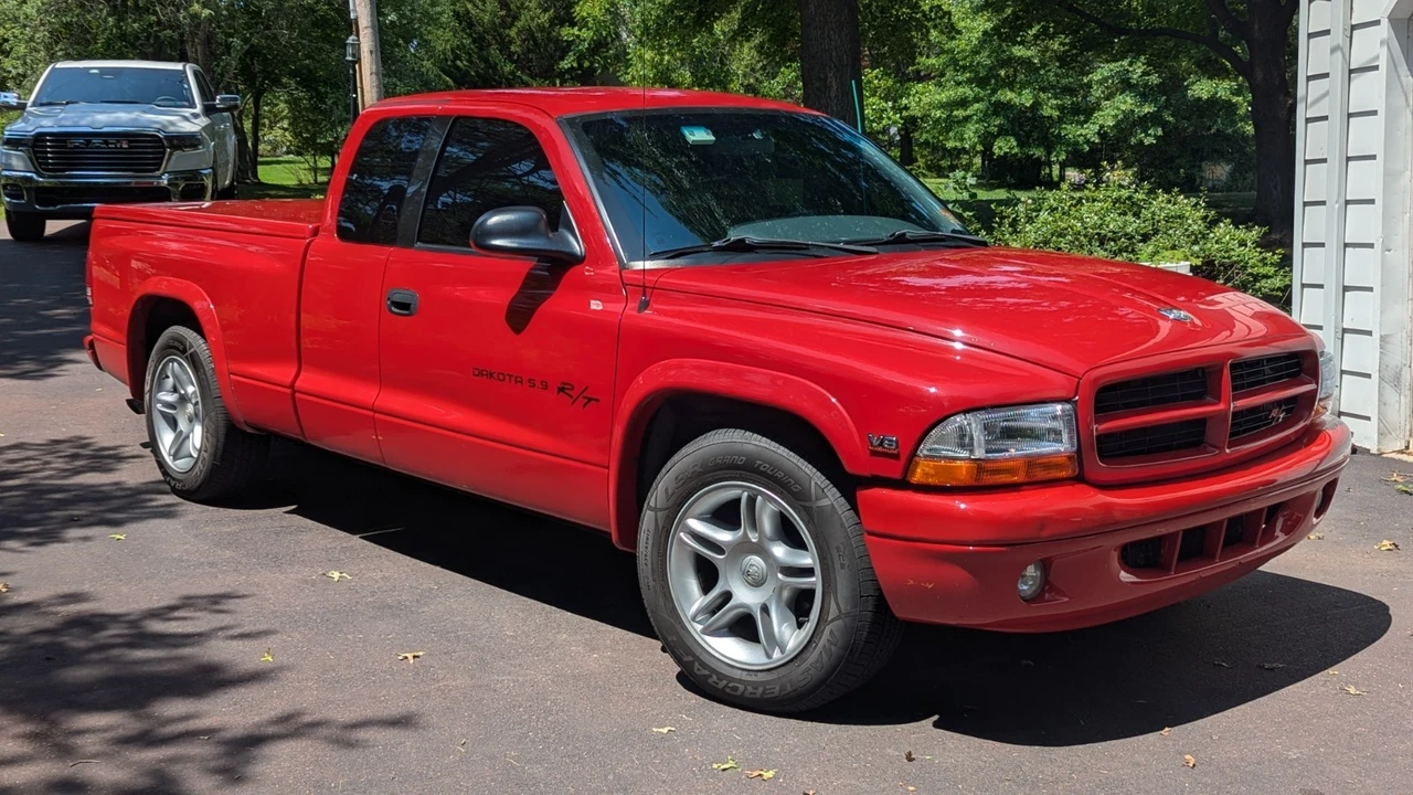 1998 Dodge Dakota 2nd Gen - Image 3 of 31