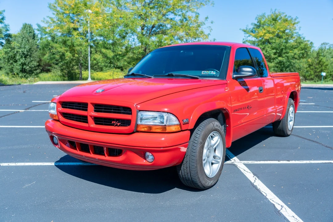 1998 Dodge Dakota 2nd Gen - Image 2 of 31