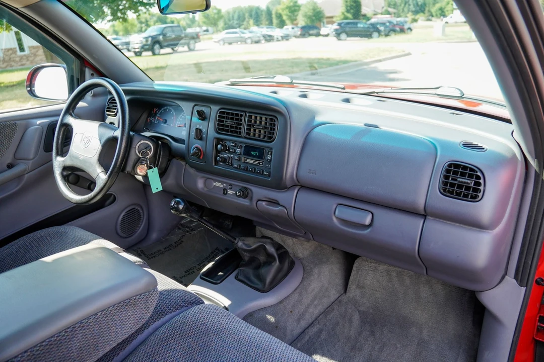 1998 Dodge Dakota 2nd Gen - Image 15 of 31