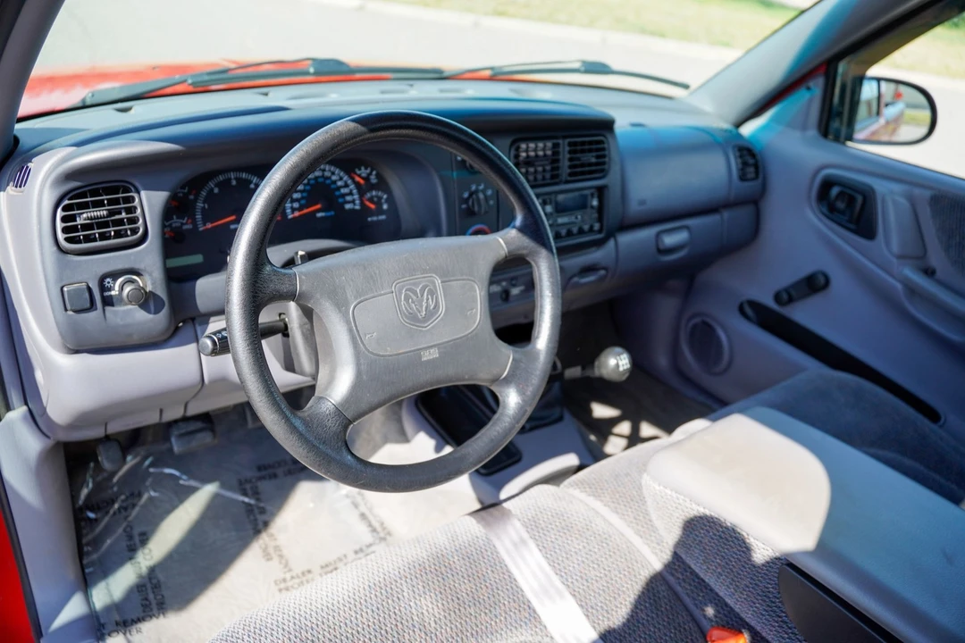 1998 Dodge Dakota 2nd Gen - Image 13 of 31