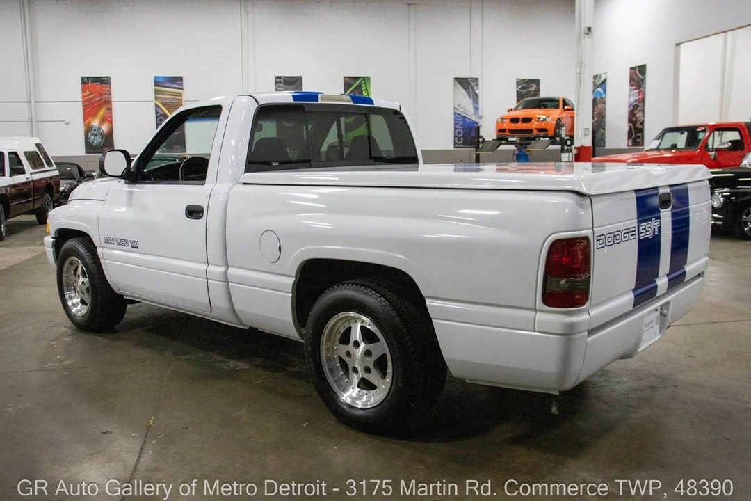 1998 Dodge Ram 1st Gen - Image 4 of 12