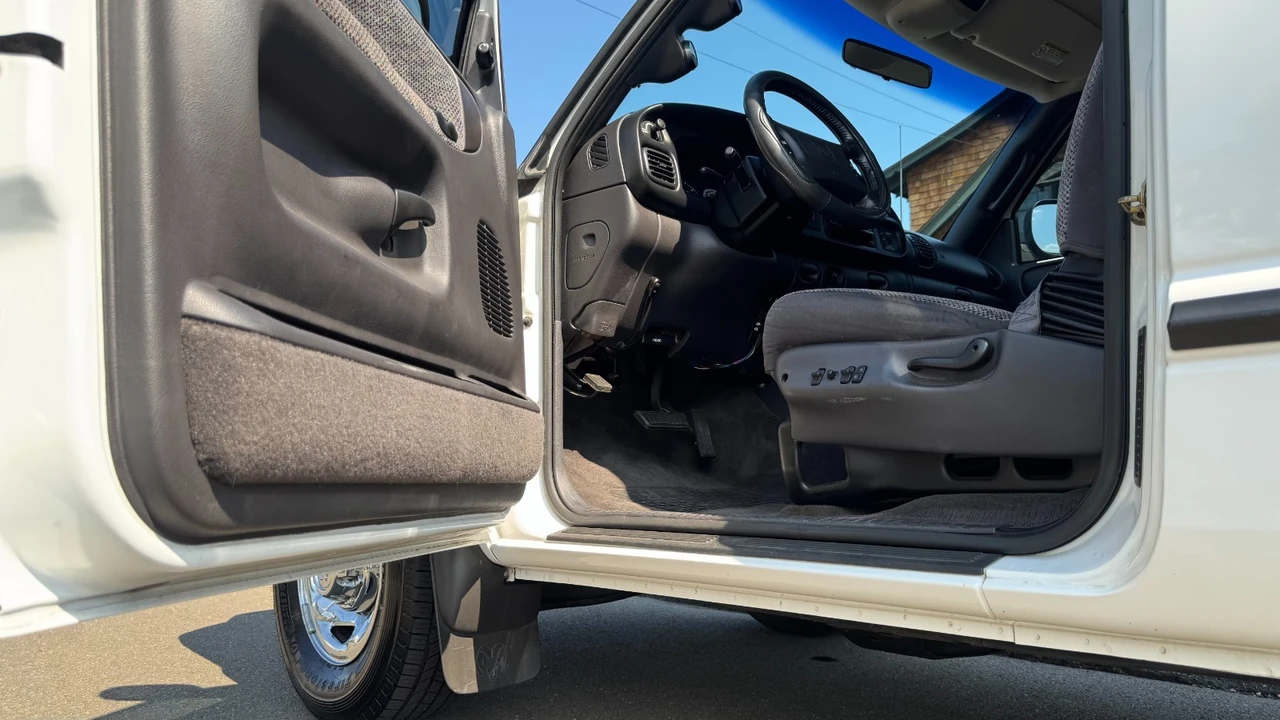 1998 Dodge Ram 2nd Gen - Image 19 of 31