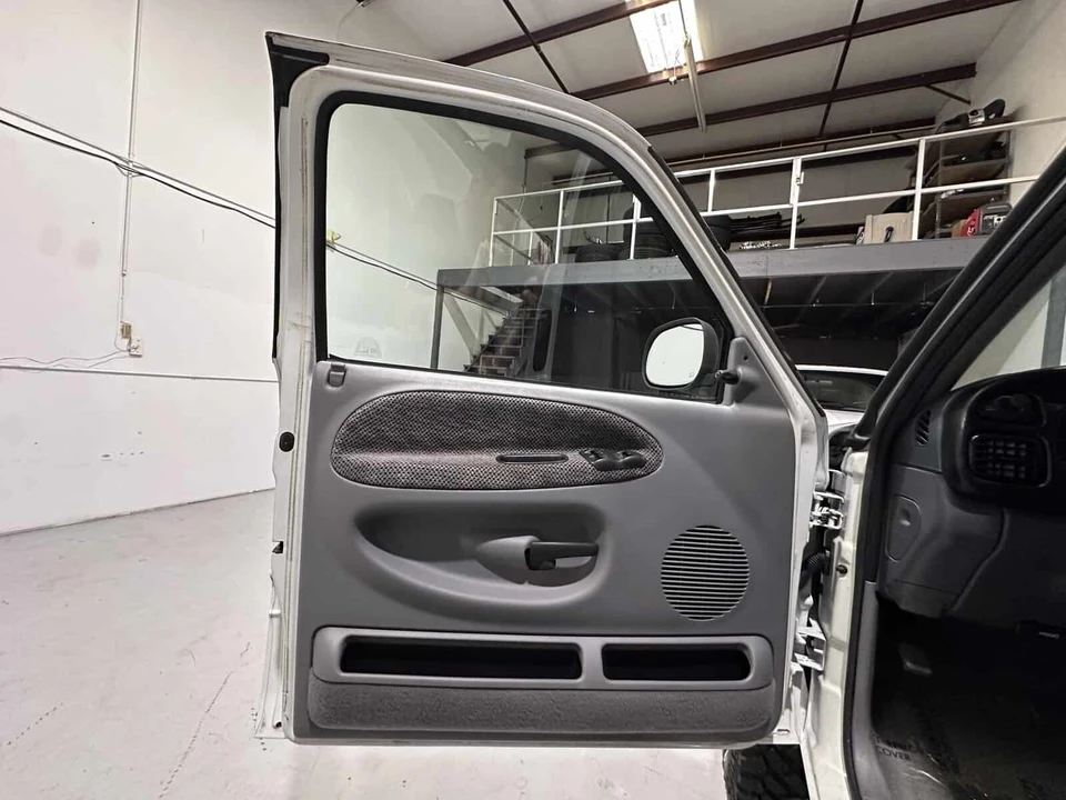 1998 Dodge Ram 2nd Gen - Image 11 of 31