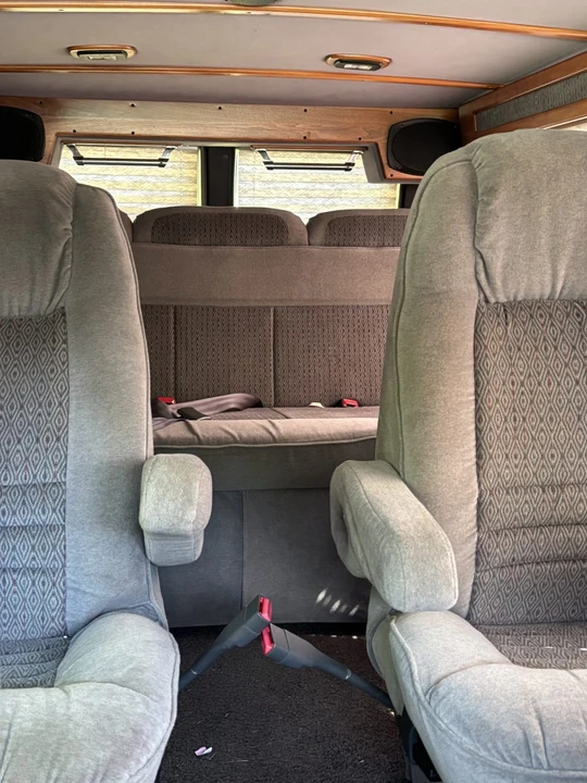 1998 Dodge Ram Van - Image 11 of 13