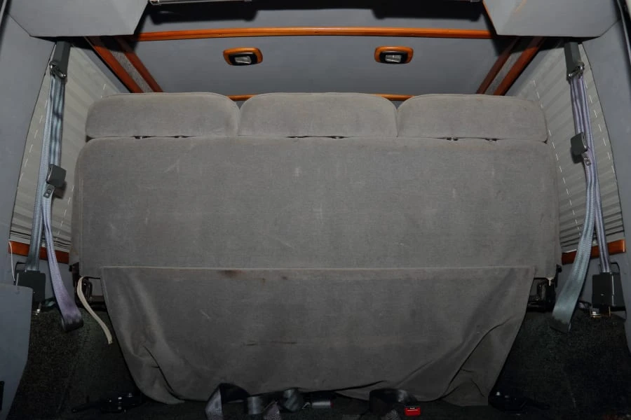 1998 Dodge Ram Van - Image 31 of 31