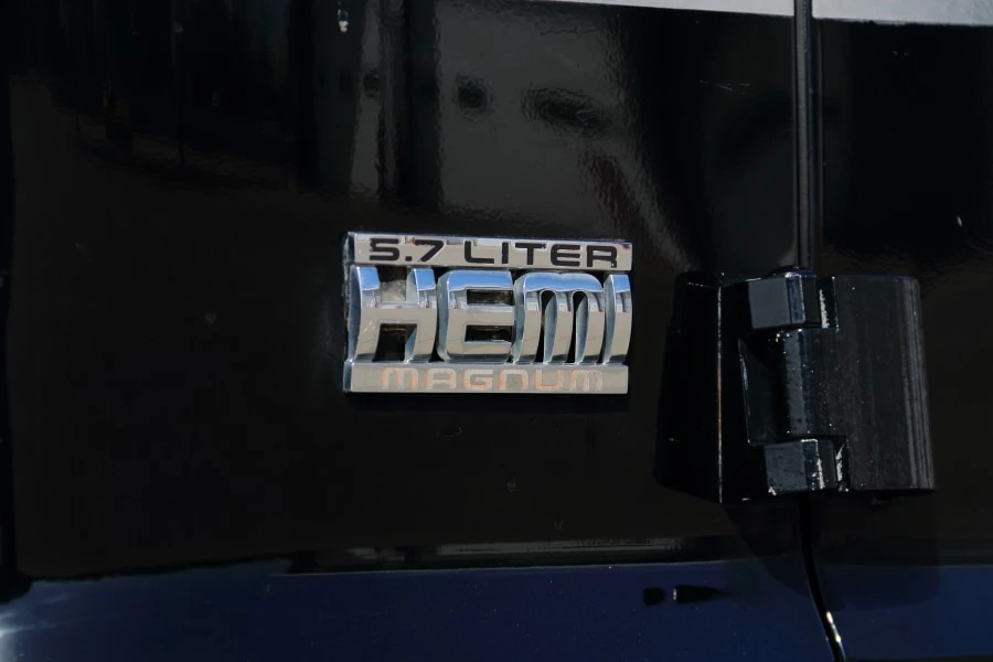 1998 Dodge Ram Van - Image 8 of 31