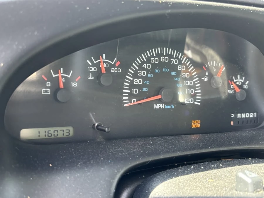 1998 Dodge Ram Van - Image 8 of 13