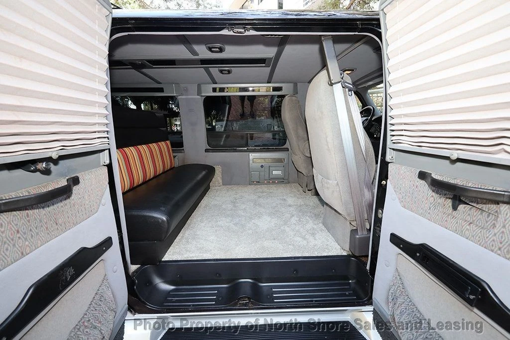 1998 Dodge Ram Van - Image 4 of 12